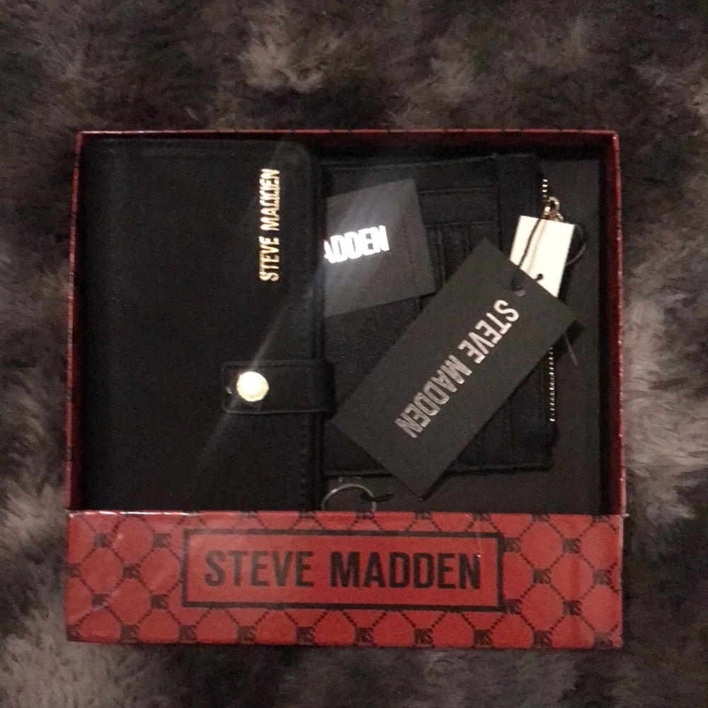 Steve madden wallet and card case